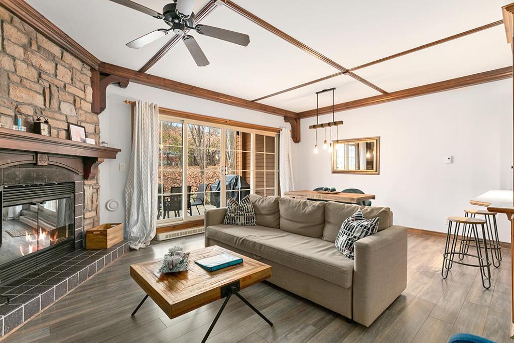 Le Manoir 106-7 By Escapades Tremblant Apartment Mont-Tremblant Bagian luar foto